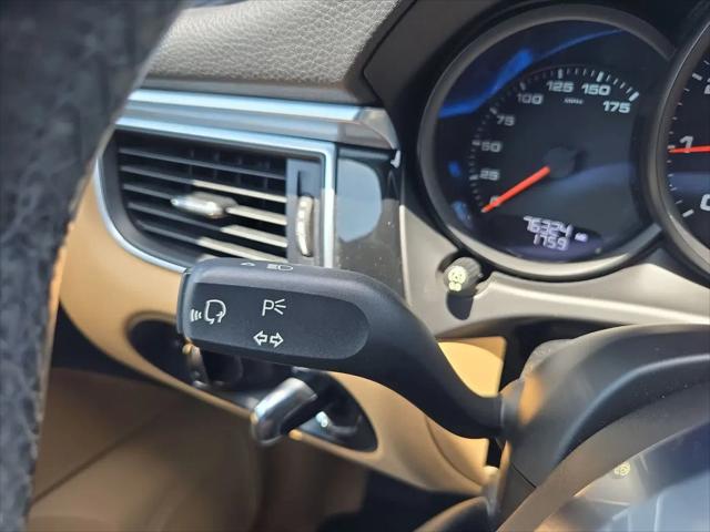 2018 Porsche Macan Macan