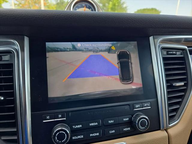 2018 Porsche Macan Macan