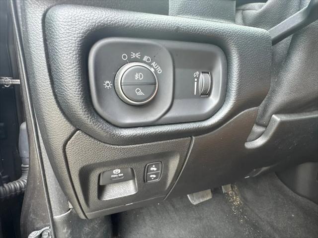 2020 Ram 1500 Big Horn Crew Cab 4x4 57 Box