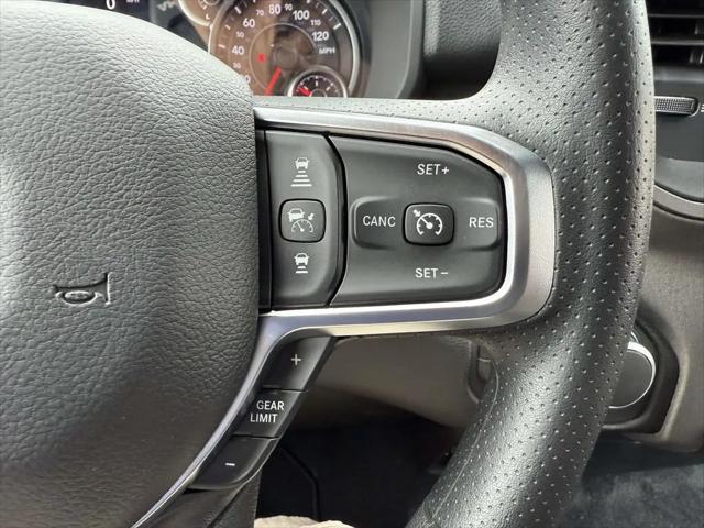 2026 Ram 1500 Tradesman Quad Cab 4x4 64 Box