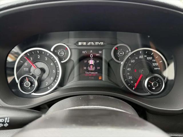 2026 Ram 1500 Tradesman Quad Cab 4x4 64 Box