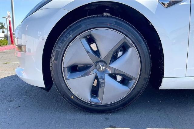 2020 Tesla Model 3 Standard Range Plus Rear-Wheel Drive