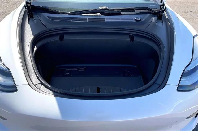 2020 Tesla Model 3 Standard Range Plus Rear-Wheel Drive