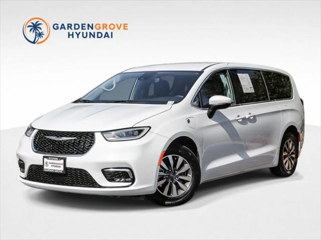 2023 Chrysler Pacifica Hybrid Touring L for sale in Garden Grove, CA