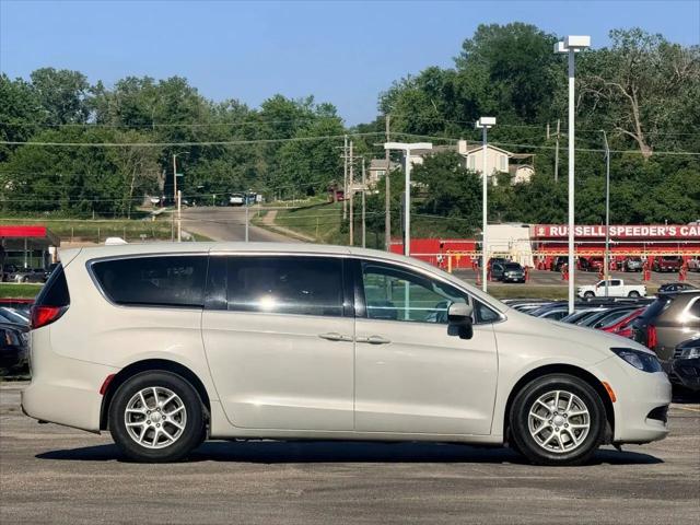 2017 Chrysler Pacifica Touring
