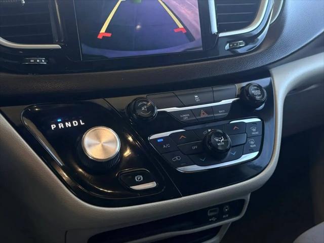 2017 Chrysler Pacifica Touring