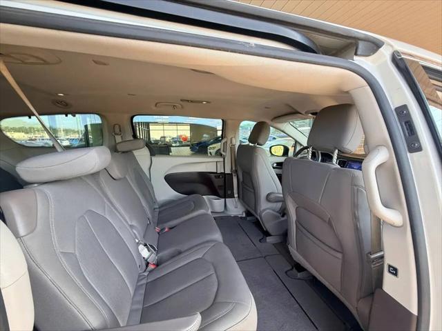 2017 Chrysler Pacifica Touring