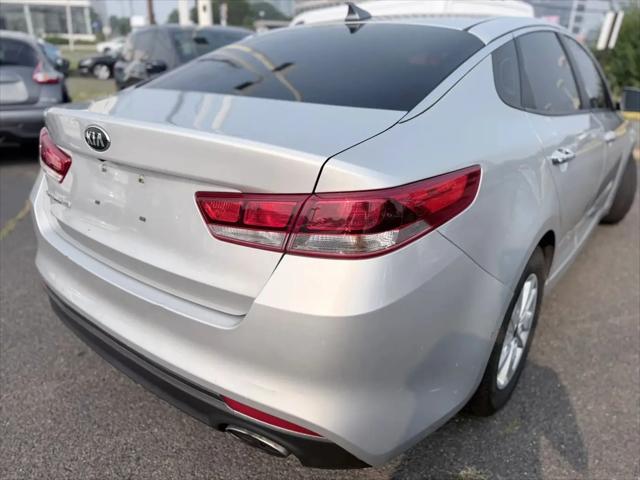 2017 Kia Optima LX
