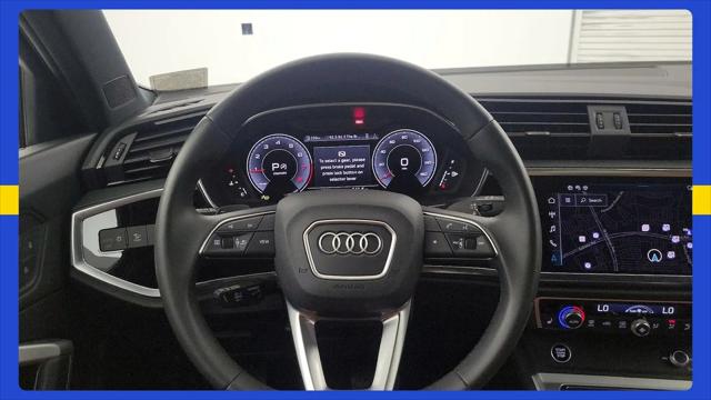 2025 Audi Q3 Premium 45 TFSI S line quattro Tiptronic