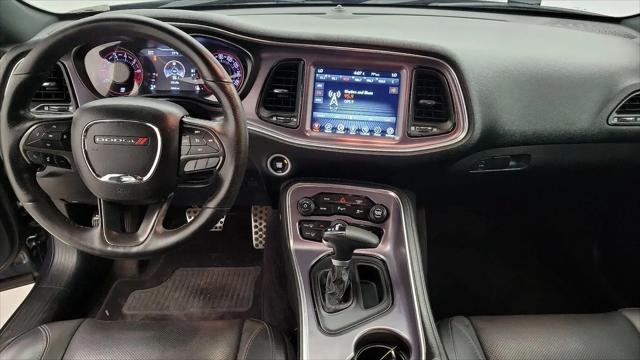 2017 Dodge Challenger SXT Plus