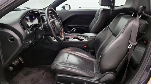 2017 Dodge Challenger SXT Plus