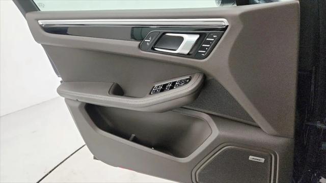 2023 Porsche Macan T