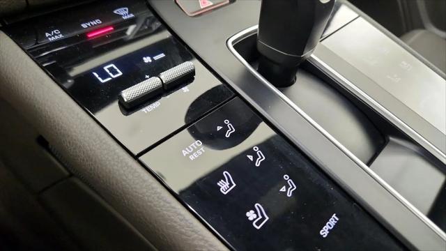 2023 Porsche Macan T