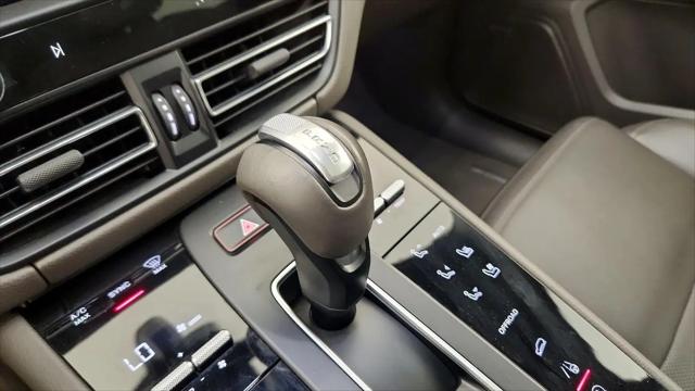 2023 Porsche Macan T