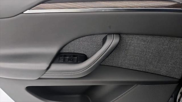 2023 Tesla Model X Standard Range
