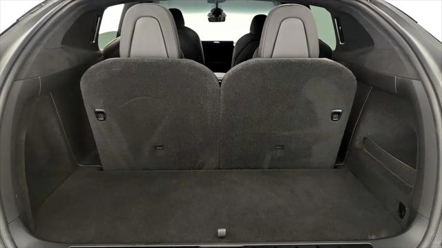 2023 Tesla Model X Standard Range