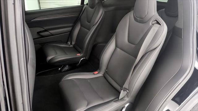 2023 Tesla Model X Standard Range