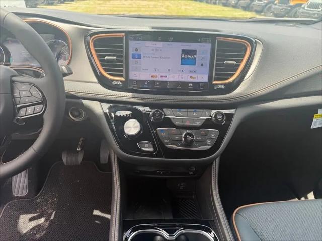 2027 Chrysler Pacifica Pinnacle