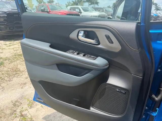 2027 Chrysler Pacifica Pinnacle