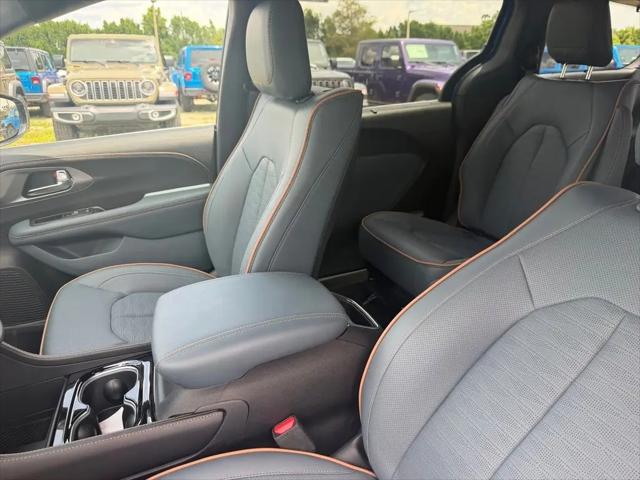 2027 Chrysler Pacifica Pinnacle