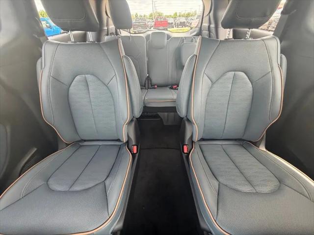 2027 Chrysler Pacifica Pinnacle