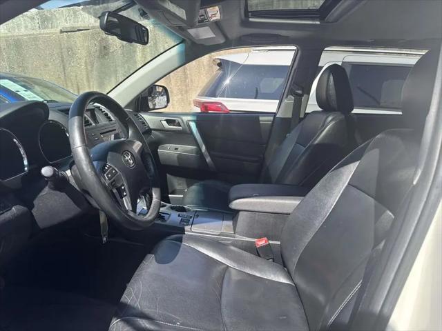 2012 Toyota Highlander SE V6