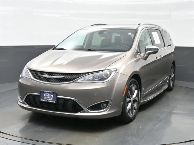 2017 Chrysler Pacifica Limited for sale in Bartlett, IL