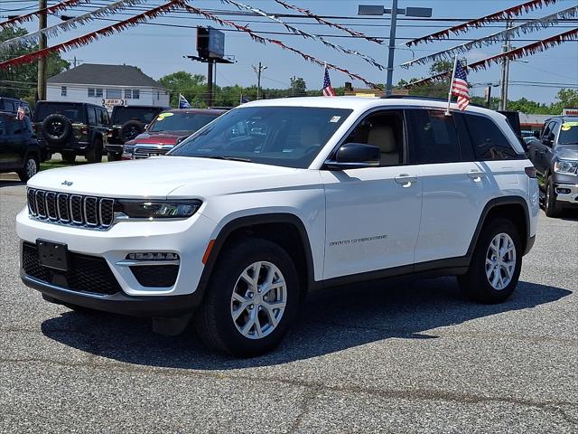 2023 Jeep Grand Cherokee Limited 4x4 2023 Jeep Grand Cherokee Limited 4x4