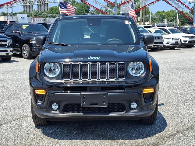 2022 Jeep Renegade Latitude 4x4 2022 Jeep Renegade Latitude 4x4