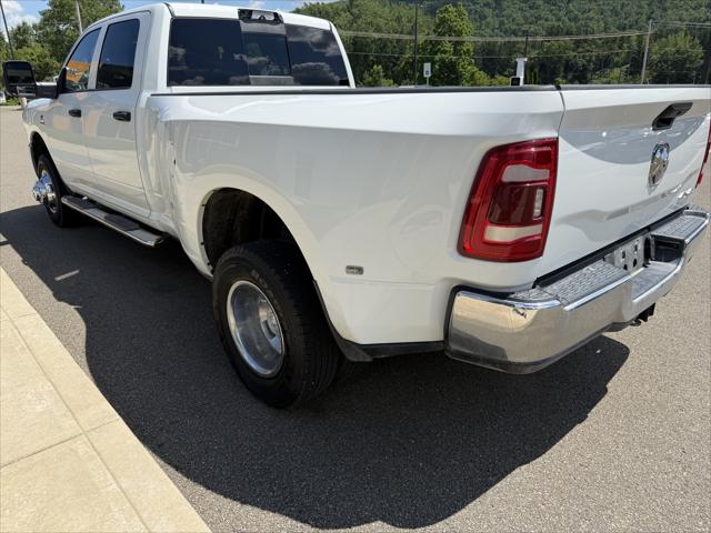 2024 RAM 3500 Tradesman Crew Cab 4x4 8 Box 2024 RAM 3500 Tradesman Crew Cab 4x4 8 Box