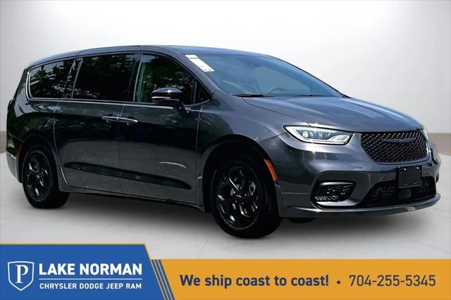 2023 Chrysler Pacifica Hybrid Limited for sale in Cornelius, NC