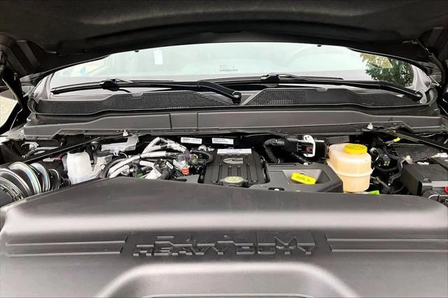 2026 Ram 3500 Tradesman Crew Cab 4x4 8 Box