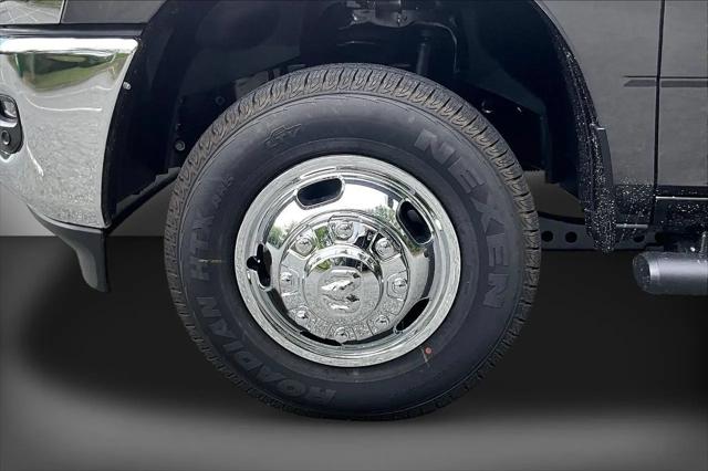 2026 Ram 3500 Tradesman Crew Cab 4x4 8 Box