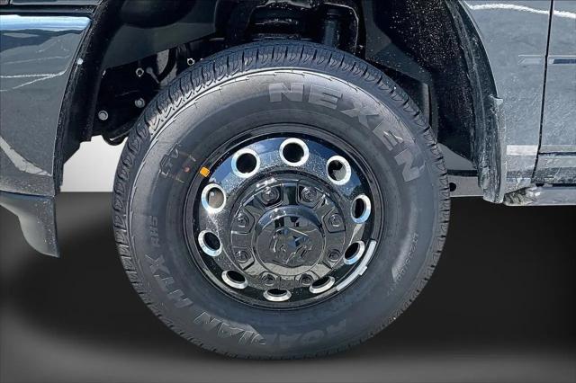2026 Ram 3500 Laramie Crew Cab 4x4 8 Box