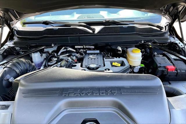 2026 Ram 3500 Tradesman Crew Cab 4x4 8 Box