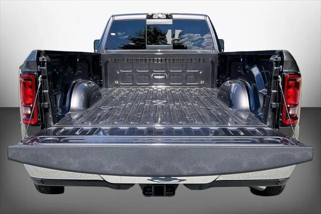 2026 Ram 3500 Tradesman Crew Cab 4x4 8 Box