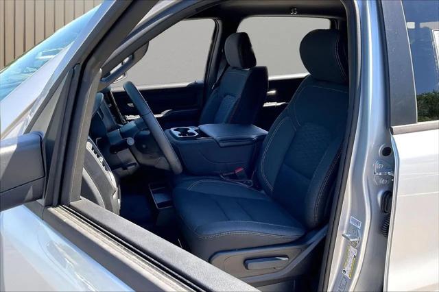 2026 Ram 1500 Warlock Crew Cab 4x4 5'7" Box