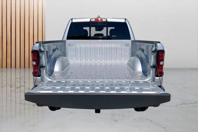 2026 Ram 1500 Warlock Crew Cab 4x4 5'7" Box