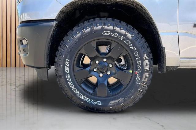 2026 Ram 1500 Warlock Crew Cab 4x4 5'7" Box