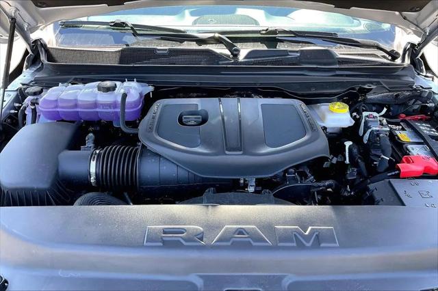 2026 Ram 1500 Warlock Crew Cab 4x4 5'7" Box