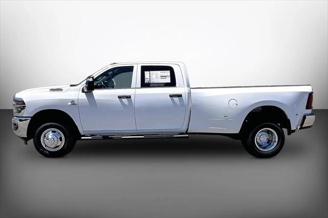 2026 Ram 3500 Tradesman Crew Cab 4x4 8 Box