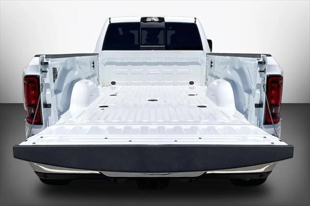 2026 Ram 3500 Tradesman Crew Cab 4x4 8 Box