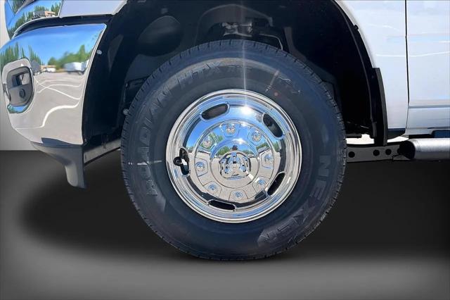 2026 Ram 3500 Tradesman Crew Cab 4x4 8 Box