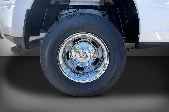 2026 Ram 3500 Tradesman Crew Cab 4x4 8 Box