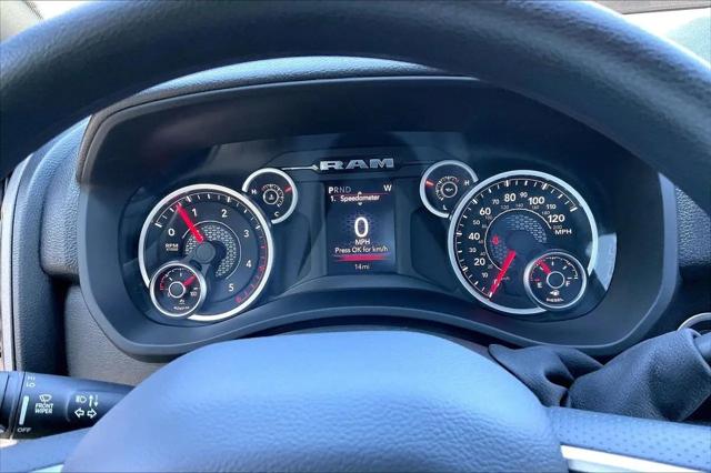 2026 Ram 2500 Black Express Crew Cab 4x4 64 Box