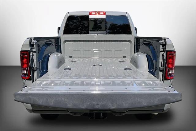 2026 Ram 2500 Black Express Crew Cab 4x4 64 Box