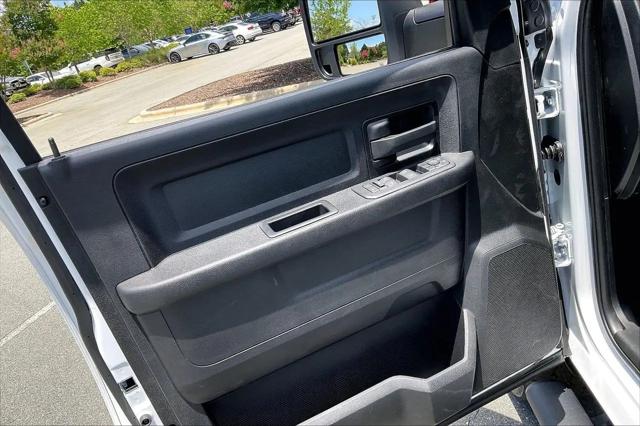 2026 Ram 2500 Black Express Crew Cab 4x4 64 Box