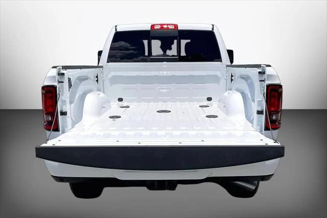2026 Ram 2500 Black Express Crew Cab 4x4 64 Box
