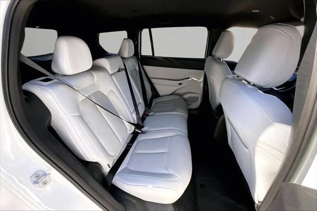2026 Jeep Cherokee Laredo 4x4