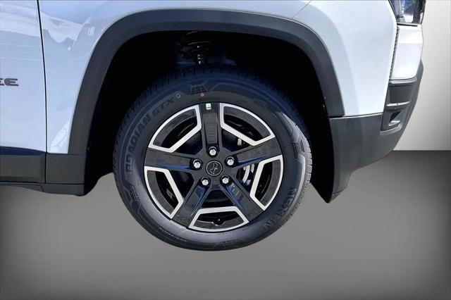 2026 Jeep Cherokee Laredo 4x4